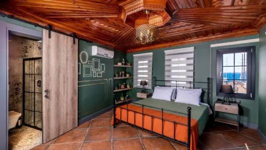 Sunset Boutique - 92