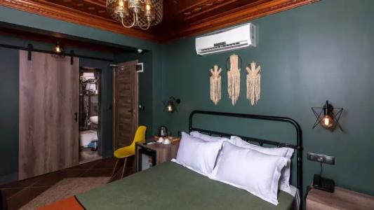 Sunset Boutique - 75