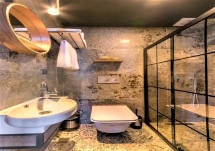 Sunset Boutique - 114