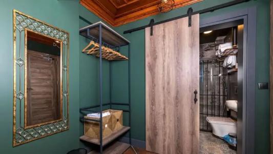 Sunset Boutique - 72