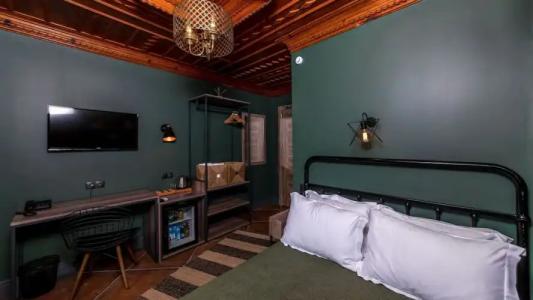 Sunset Boutique - 65