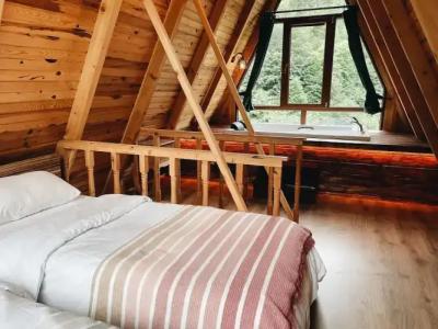 YESSİ BUNGALOV - 1