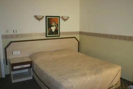 Kleopatra Saray - 20