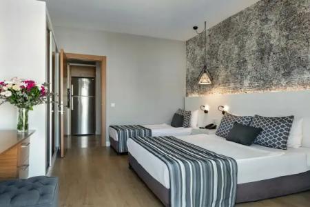 Greenwood Suites Resort - 53