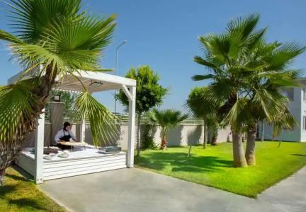 Greenwood Suites Resort - 19