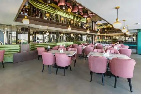 Greenwood Suites Resort - 1