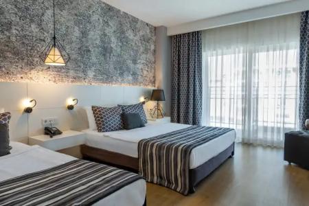 Greenwood Suites Resort - 55