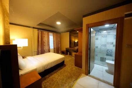 Taht Palace - 4