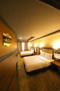 Taht Palace - 19