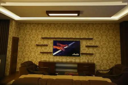 Taht Palace - 2