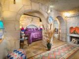 Deluxe Cave Double room