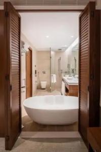 JA Lake View, Dubai - 124