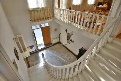 Grand Villa & VIP Tours - 2
