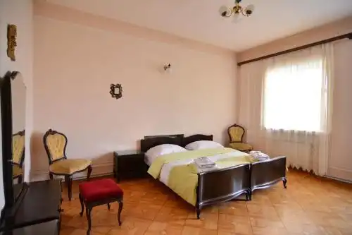Grand Villa & VIP Tours - 57