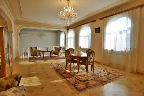 Grand Villa & VIP Tours - 51