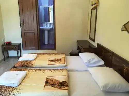 Grand Villa & VIP Tours - 10