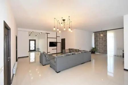 Villa in Nork - 83