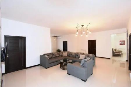 Villa in Nork - 87