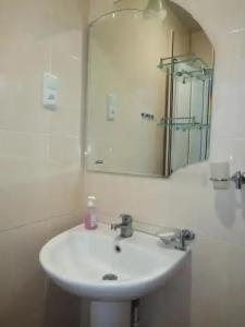 Rest Guest House - 9