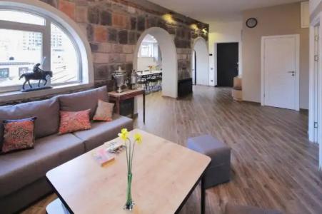 Highland Hostel - 16