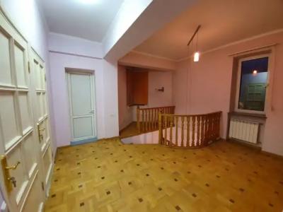 Doss and Hostel - 11