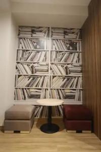 Loft Host Hostel - 18