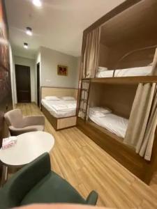 Loft Host Hostel - 22