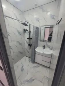 GuestHouse Crown of - 8