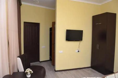 GuestHouse Crown of - 24