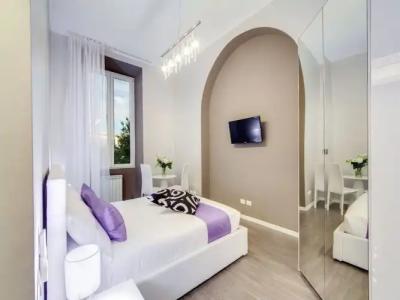 B&B Colosseo Panoramic Rooms - 16
