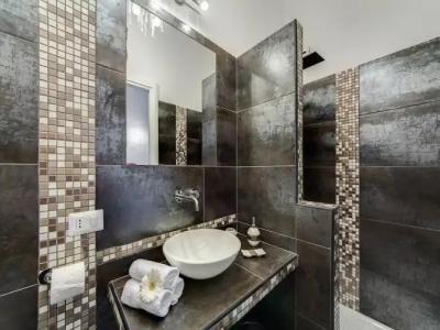 B&B Colosseo Panoramic Rooms - 24