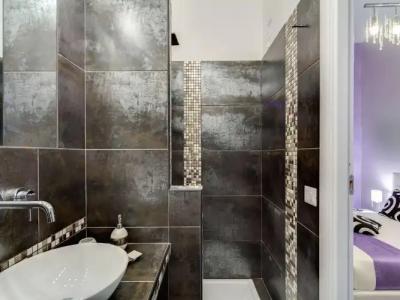 B&B Colosseo Panoramic Rooms - 10