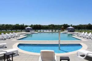 Petrovskaya zastava Hotel, Konstantinovsk