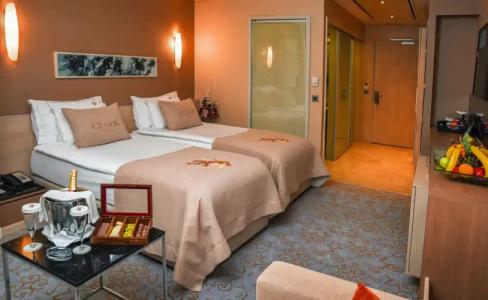 Cratos Premium Casino & SPA - 4