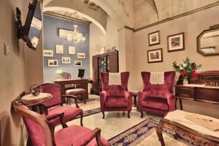 Julina Boutique Living - 1