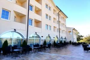 Villa Della Rosa, Rasgrad