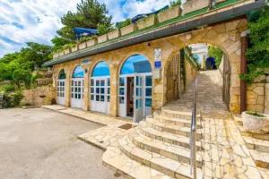 Bed & Breakfast Villa Terezija, Baska