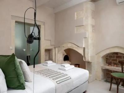 Sutor Chic Manor - 3