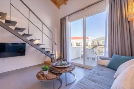 Mirablue Luxury Residences - 58