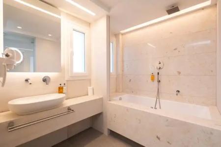 Mirablue Luxury Residences - 272