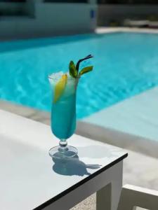 Mirablue Luxury Residences - 12