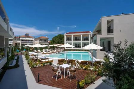 Mirablue Luxury Residences - 21