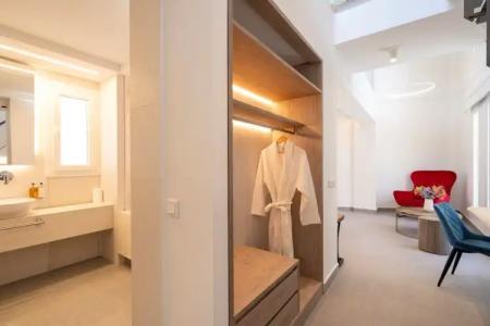 Mirablue Luxury Residences - 269