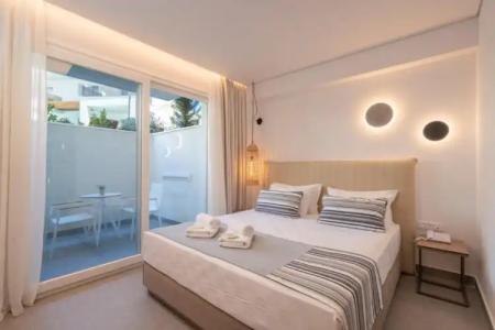 Mirablue Luxury Residences - 27