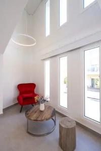 Mirablue Luxury Residences - 203