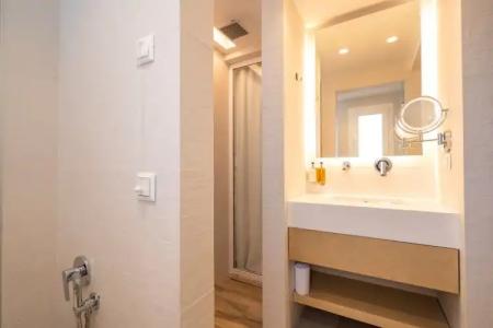 Mirablue Luxury Residences - 96