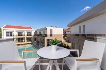 Mirablue Luxury Residences - 60