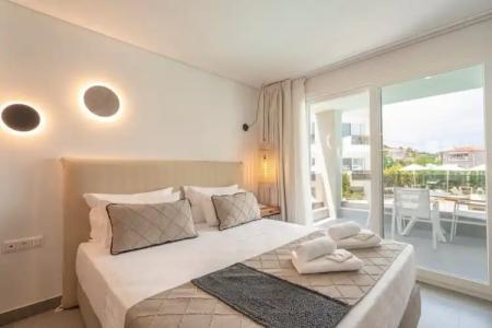 Mirablue Luxury Residences - 239