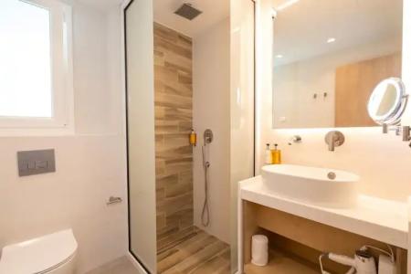 Mirablue Luxury Residences - 326