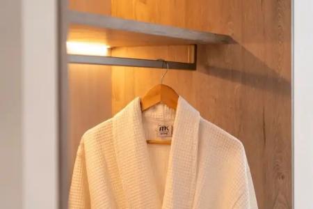 Mirablue Luxury Residences - 206